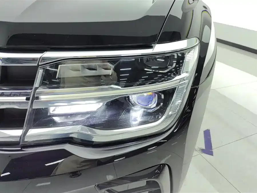 Volkswagen Teramont 2024 Touron 380TSI 4WD Dragon Edition 2024 — миниатюра 5
