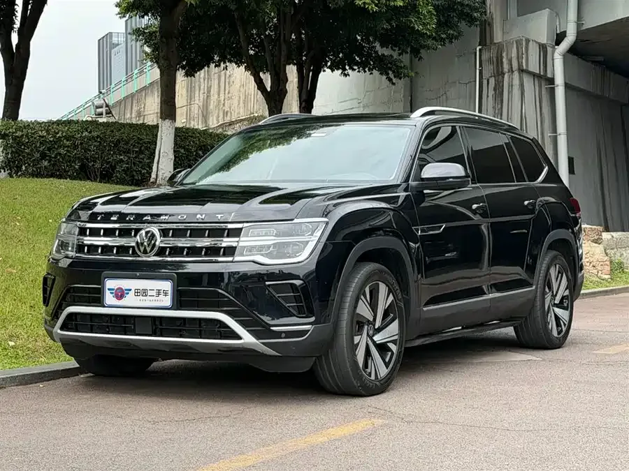 Volkswagen Teramont 2024 Touron 380TSI 4WD Luxury Edition 2024 — фото 1, купить с доставкой в Москву