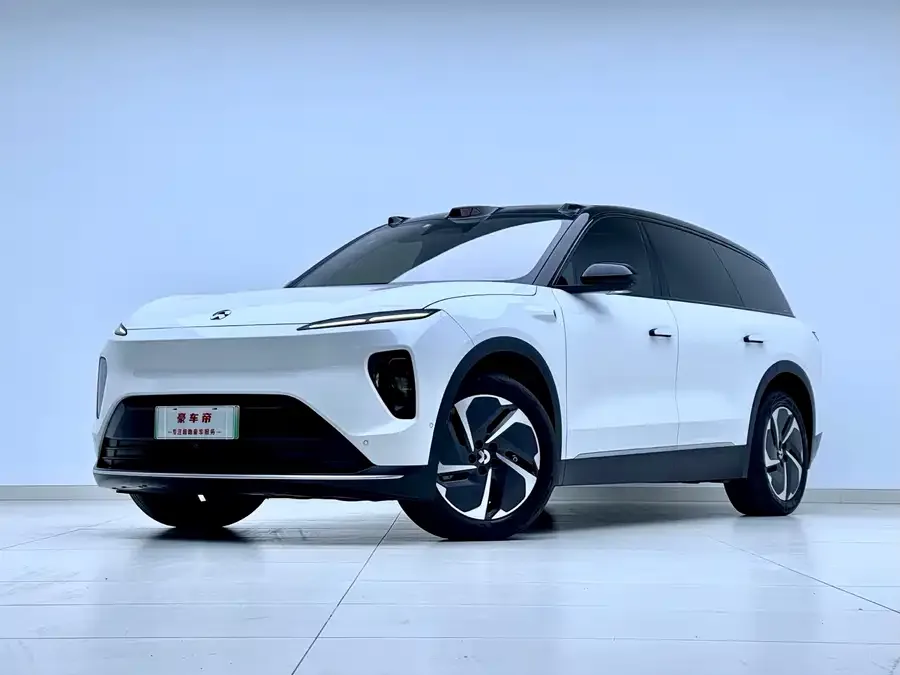NIO ES8 2023