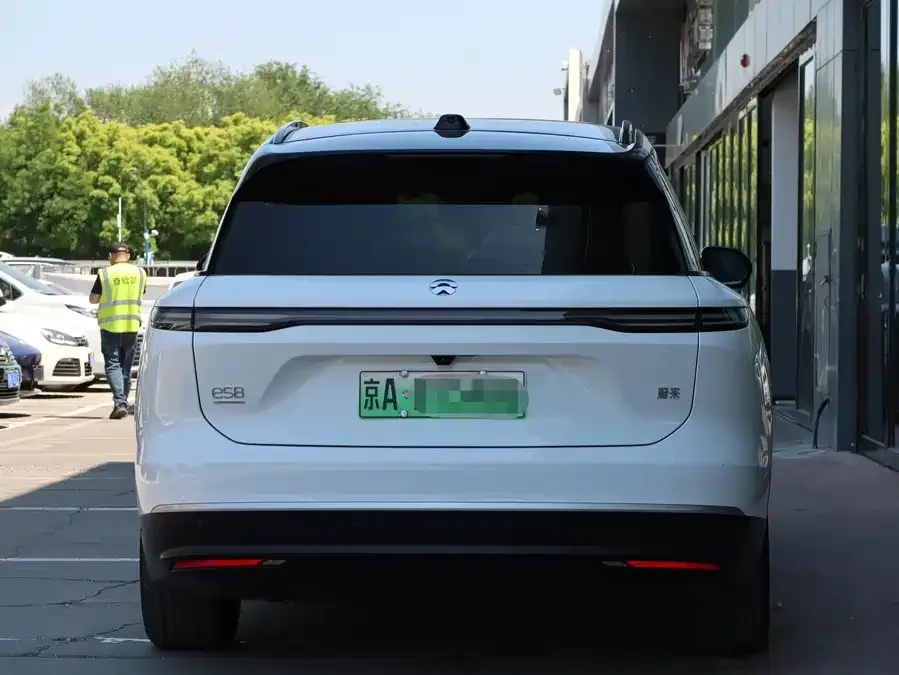 NIO ES8 NIO ES8 2024 75kWh Executive Edition 2025 — миниатюра 4