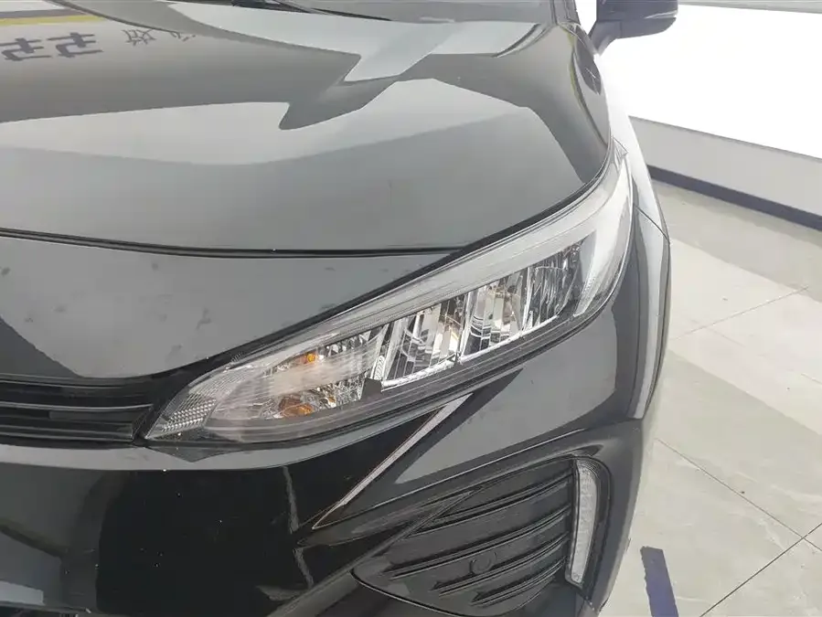 Toyota Wildlander New Energy Wildlander New Energy 2021 High-Performance Edition 2.5L 2WD Power Edition 2022 — миниатюра 5