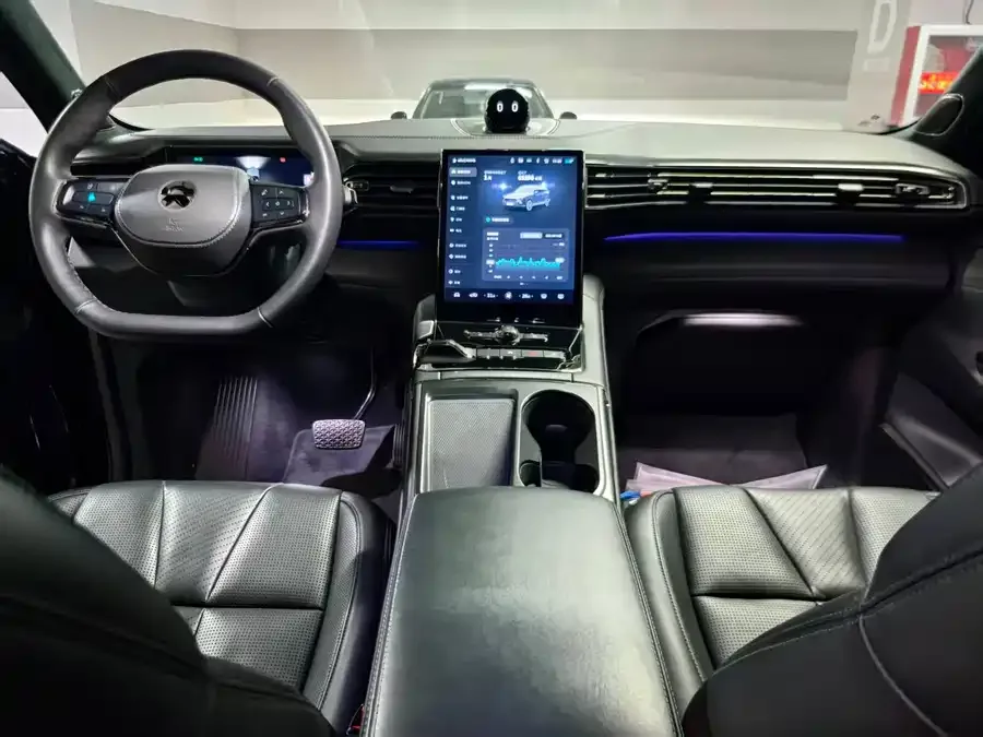NIO ES8 NIO ES8 2022 100kWh Signature Edition Six Seaters 2022 — миниатюра 5