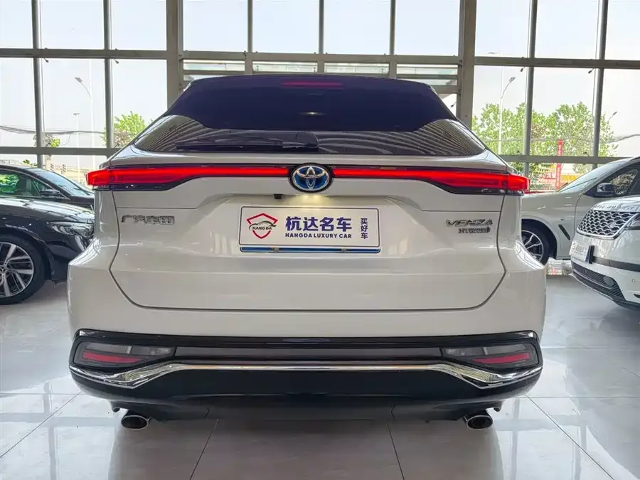 Toyota Venza Venza 2023 2.5L Intelligent Electric Hybrid Dual Engine 2WD Luxury Edition 2024 — миниатюра 2