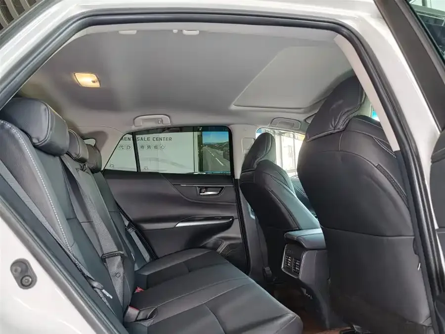 Toyota Venza Venza 2023 2.5L Intelligent Electric Hybrid Dual Engine 2WD Luxury Edition 2024 — миниатюра 4