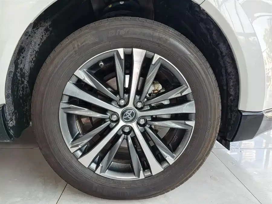 Toyota Venza Venza 2023 2.5L Intelligent Electric Hybrid Dual Engine 2WD Luxury Edition 2024 — миниатюра 5