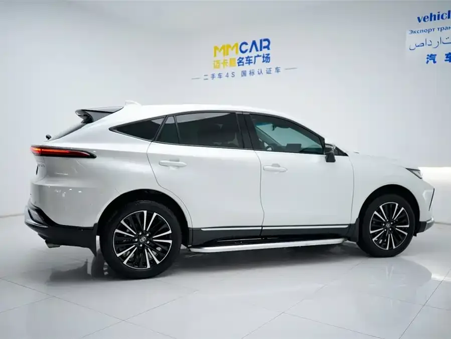 Toyota Venza Venza 2022 2.0L CVT 2WD Premium Edition 2022 — миниатюра 5
