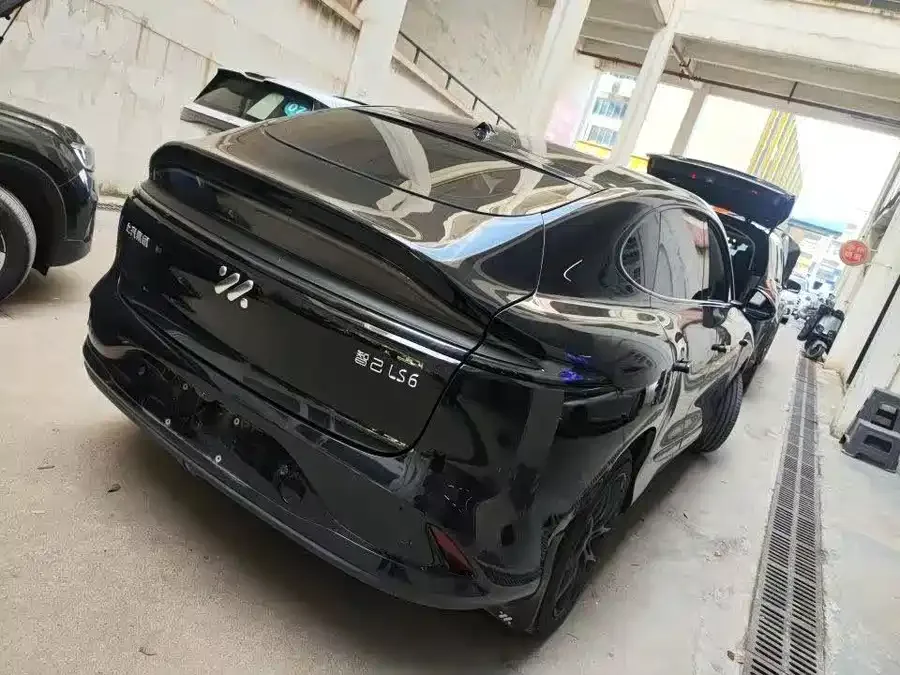 IM Motors LS6 Zhiji LS6 2023 Max Standard Edition 2024 — миниатюра 4