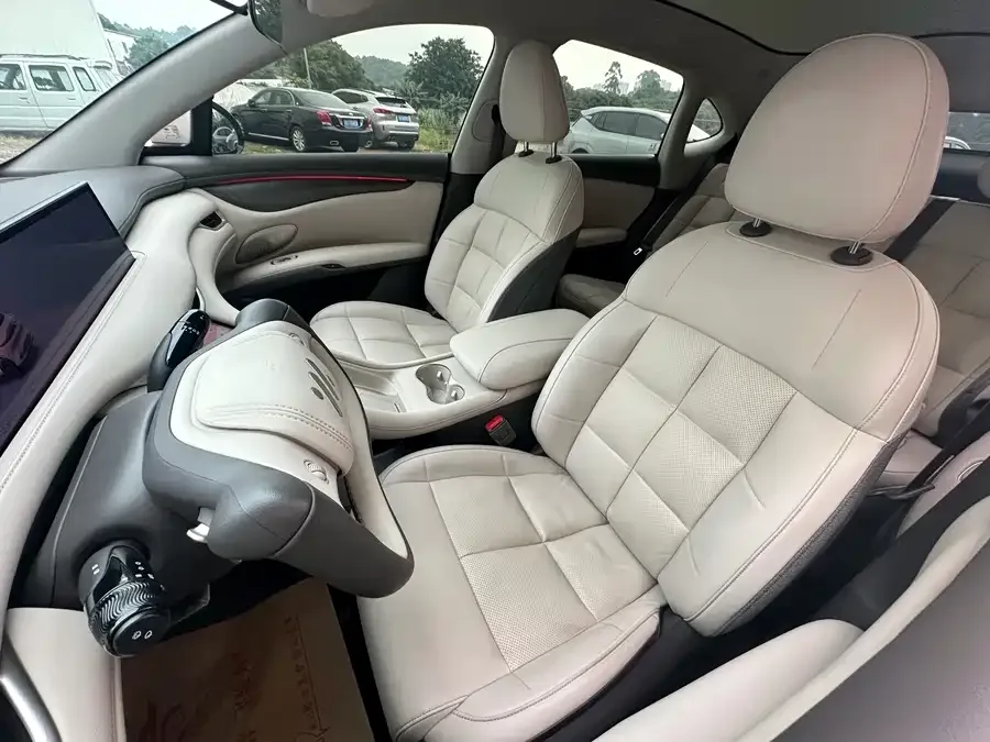 IM Motors LS6 Zhiji LS6 2025 Long-range Lizard Smart Driving Edition 2024 — миниатюра 3