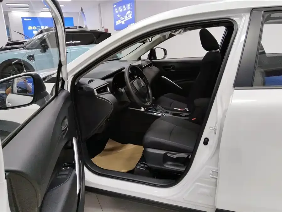 Toyota Corolla Corolla Sharp 2024 2.0L Elite Edition 2026 — миниатюра 3