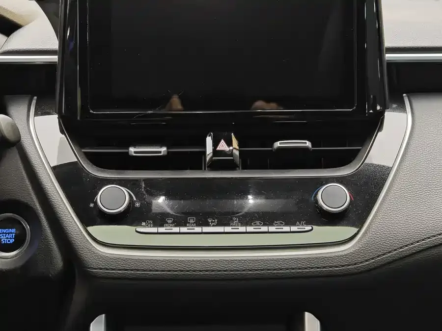 Toyota Corolla Corolla Ruifang 2022 2.0L Deluxe Edition 2022 — миниатюра 5