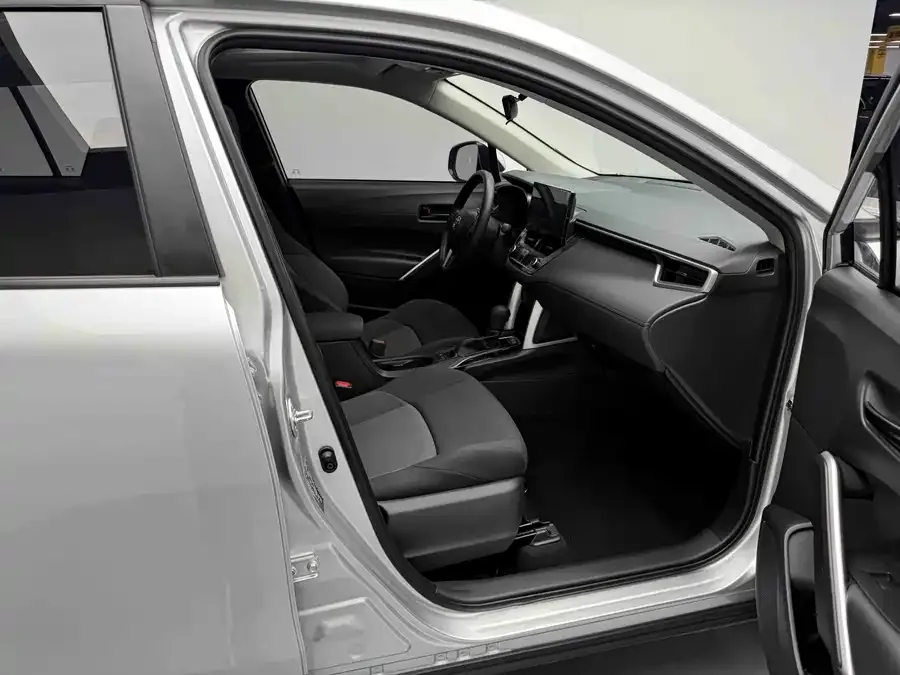 Toyota Frontlander Fenglanda 2024 2.0L Intelligent Electric Hybrid Dual Engine Leading Edition 2025 — миниатюра 5