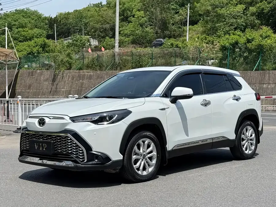 Toyota Frontlander 2023