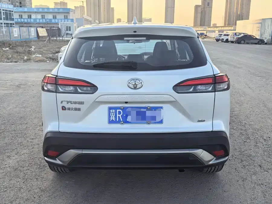 Toyota Frontlander Fenglanda 2022 2.0L CVT Luxury PLUS Edition 2022 — миниатюра 4