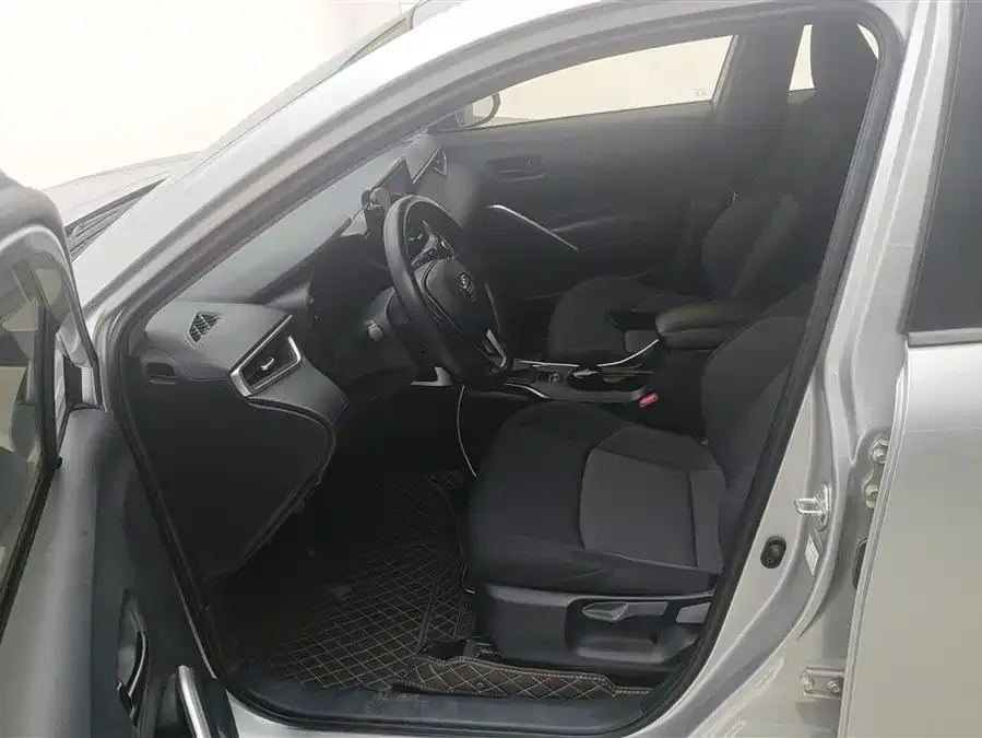 Toyota Frontlander Fenglanda 2022 2.0L CVT Elite Edition 2022 — миниатюра 3