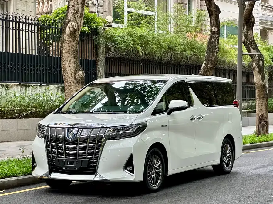 Toyota Alphard 2022