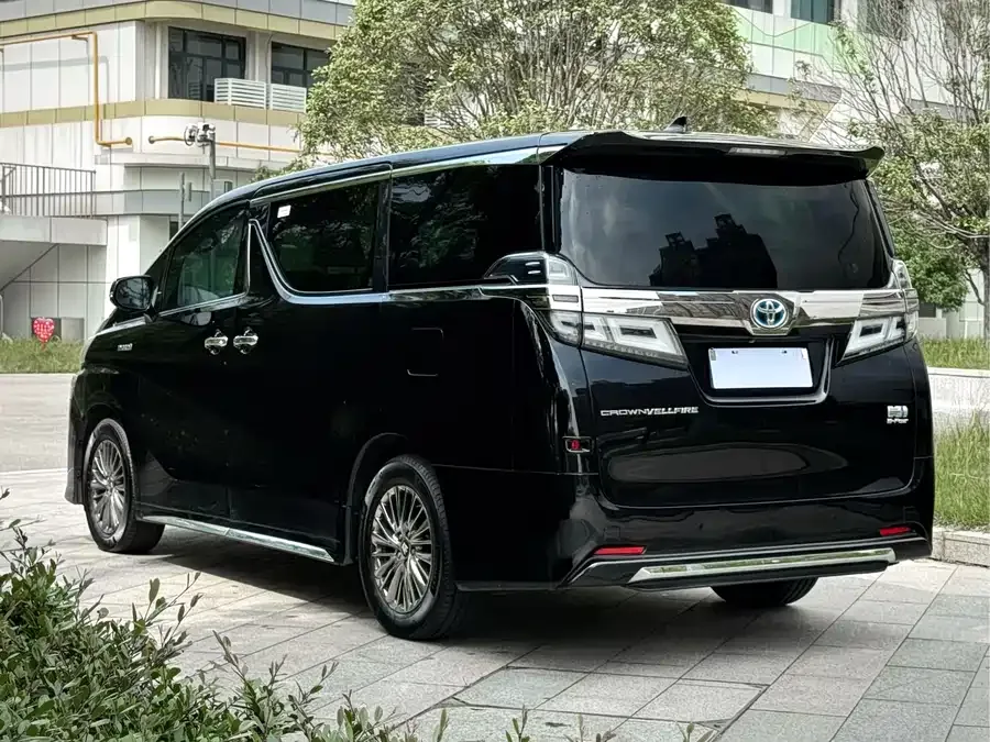 Toyota Crown Vellfire Vellfire 2021 Crown Hybrid 2.5L HV Supreme Edition 2022 — миниатюра 3