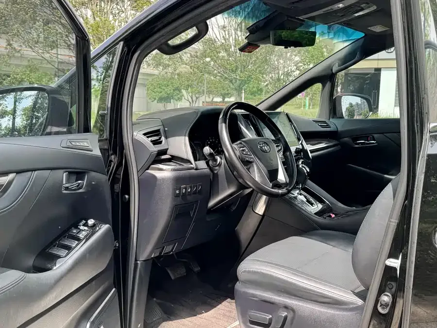 Toyota Crown Vellfire Vellfire 2021 Crown Hybrid 2.5L HV Supreme Edition 2022 — миниатюра 4