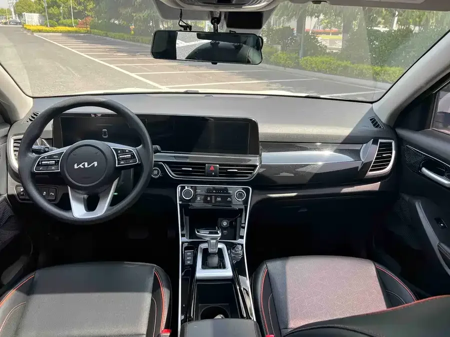 Kia Cyrus (Seltos) 2023 Certus 1.5L CVT Luxury Edition 2024 — миниатюра 3