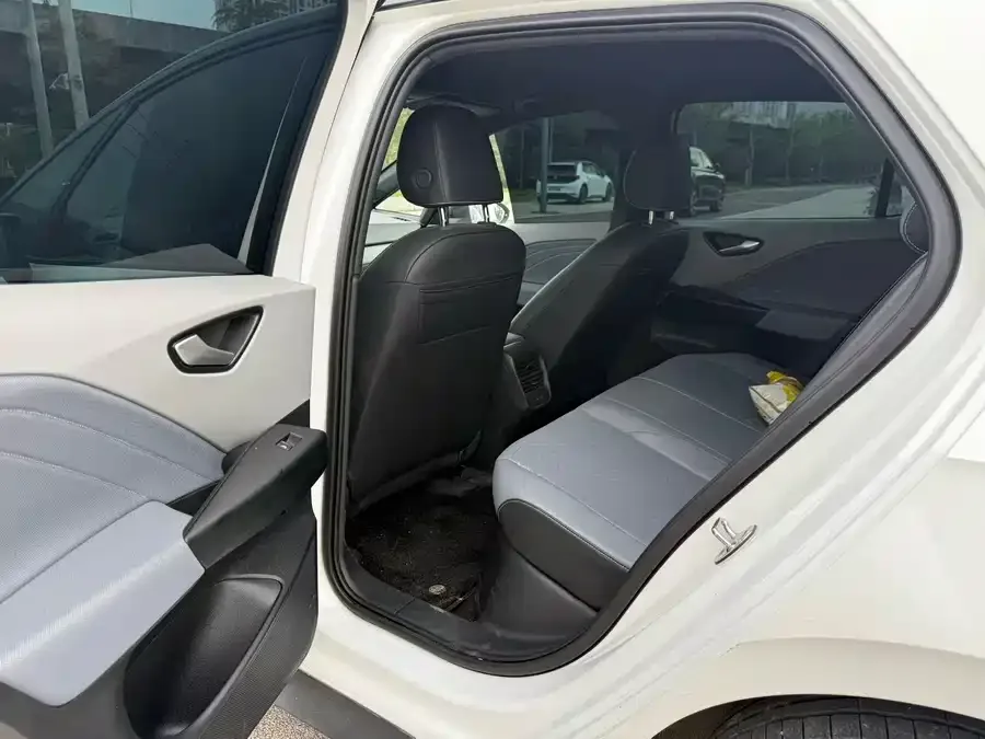 Volkswagen ID.3 Volkswagen ID.3 2025 facelift Smart version Pure Intelligent version 2025 — миниатюра 4