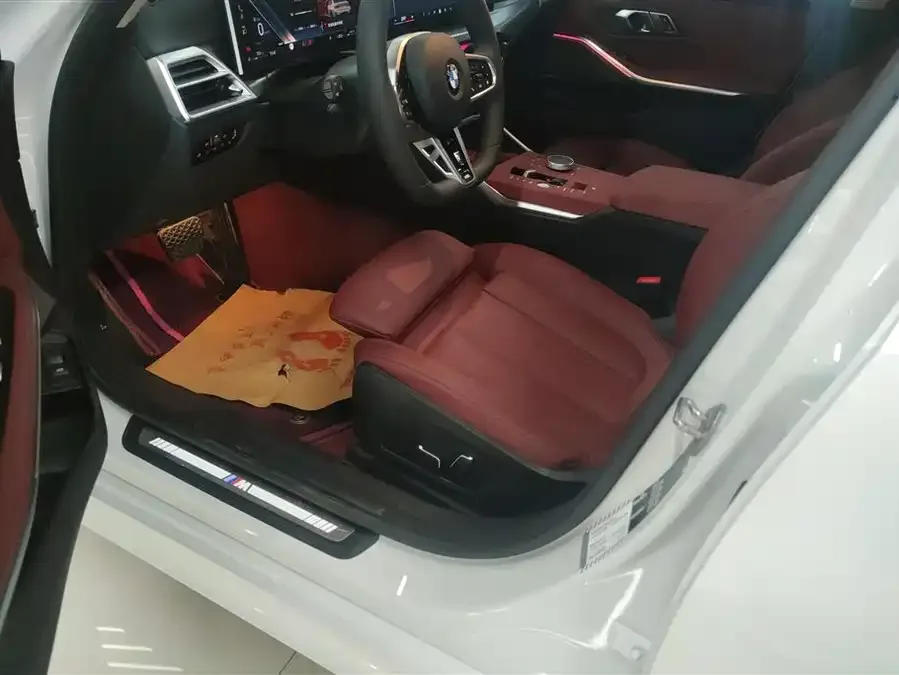 BMW 3 Series BMW 3 Series 2025 330Li Exclusive M Sport Night Edition 2025 — миниатюра 3