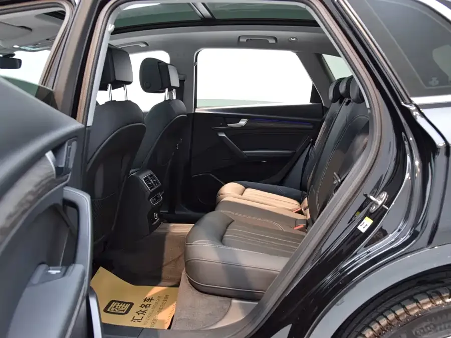Audi Q5L 2022 facelift 40T luxury and elegant model 2023 — миниатюра 2