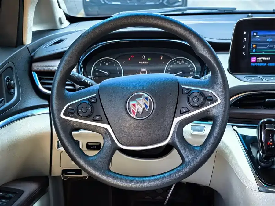 Buick GL8 2023 Land Business Class Smart Edition 2025 — миниатюра 4