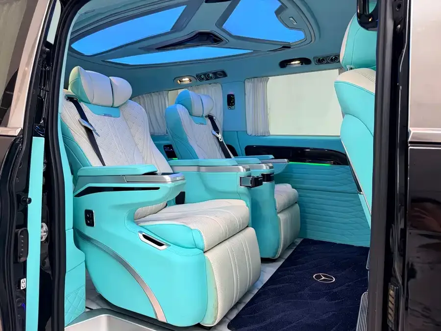 Mercedes-Benz Vito Vito 2021 2.0T Elite Edition 7 Seaters 2022 — миниатюра 2