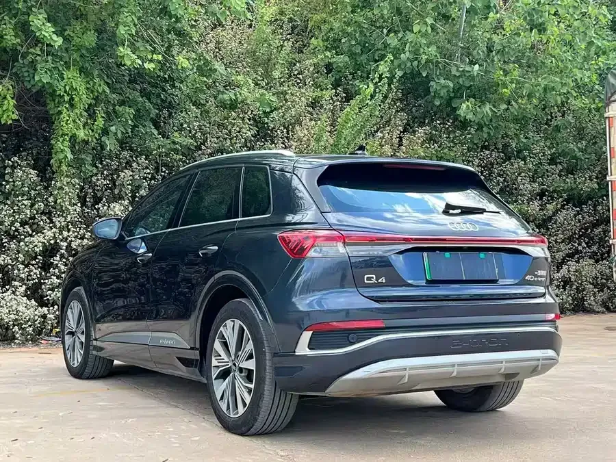Audi Q4 e-tron 2024 40 e-tron Creative Edition 2024 — миниатюра 3
