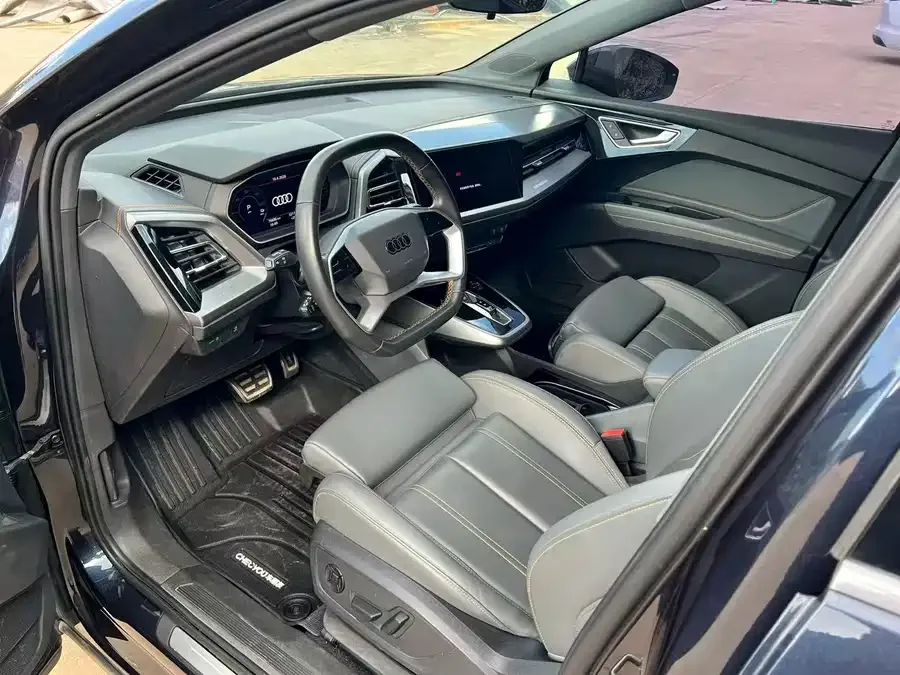 Audi Q4 e-tron 2024 40 e-tron Creative Edition 2024 — миниатюра 4