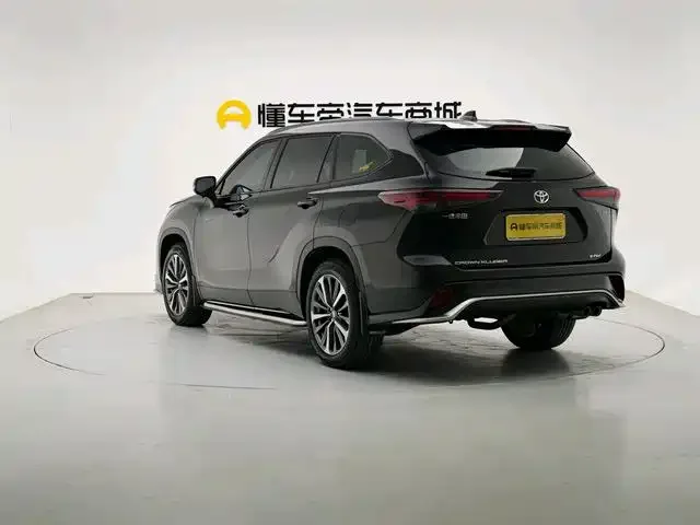 Toyota Crown Land Crown Land 2024 2.5L HEV 4WD Deluxe Edition 2025 — миниатюра 4