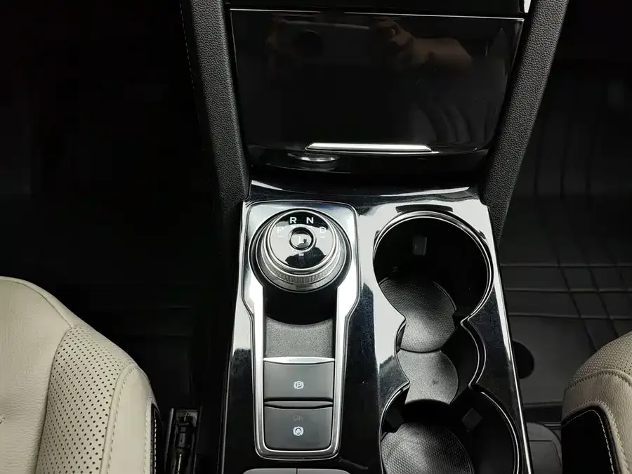 Ford Edge 2020 EcoBoost 245 2WD Premium Edition 2022 — миниатюра 4
