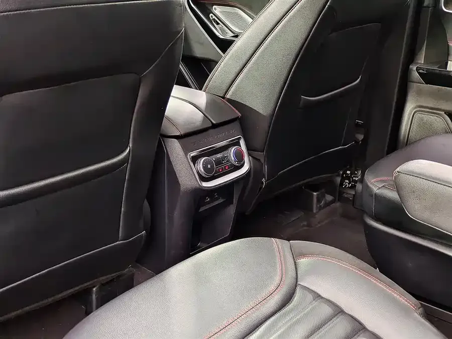 Ford Explorer Explorer 2023 EcoBoost 285 4WD ST-LINE 6 Seaters 2023 — миниатюра 3