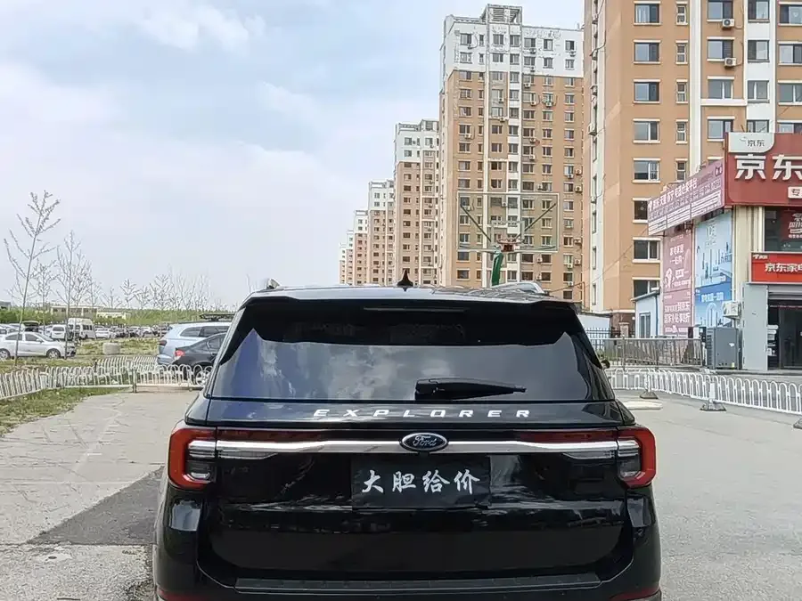 Ford Explorer Explorer 2023 EcoBoost 285 4WD Fashion Plus Edition 7 Seaters 2023 — миниатюра 5