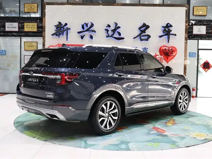 Ford Explorer Explorer 2023 EcoBoost 285 4WD Titanium Edition 7 Seaters 2023 — миниатюра 2