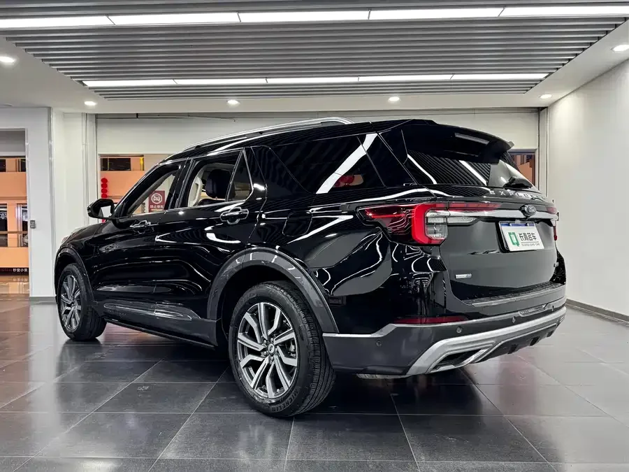 Ford Explorer Explorer 2023 EcoBoost 285 4WD Titanium Edition 6 Seaters 2023 — миниатюра 4
