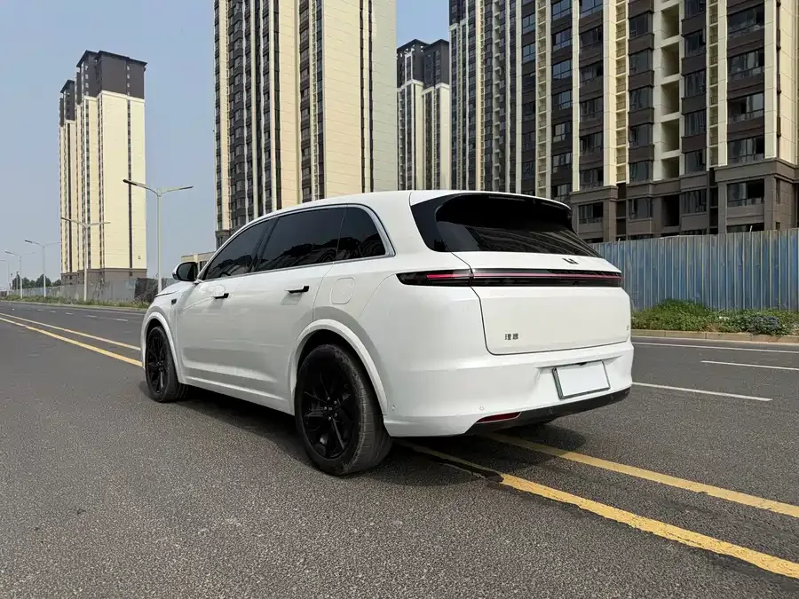 Li Xiang L7 Ideal L7 2023 Pro 2024 — миниатюра 3