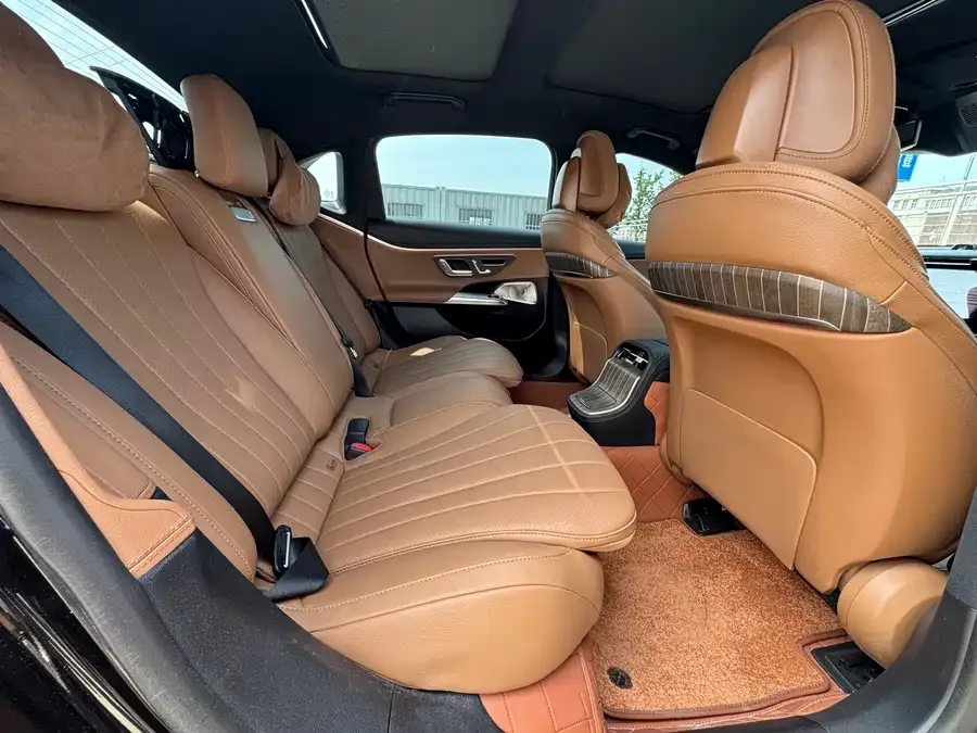 Mercedes-Benz E-Class Mercedes-Benz E-Class 2025 E 300 L Luxury Edition 2025 — миниатюра 4