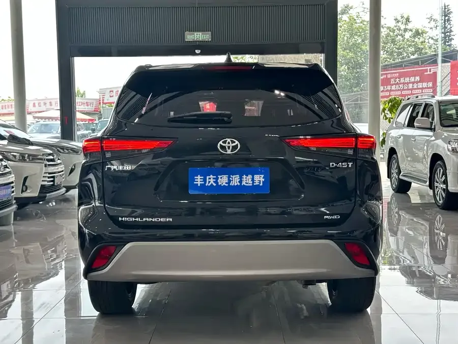 Toyota Highlander Highlander 2022 380T 4WD Luxury Edition 7 Seaters 2023 — миниатюра 2