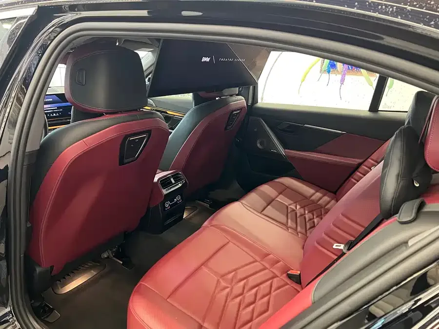 BMW 5 Series BMW 5 Series 2024 530Li Exclusive M Sports Package 2024 — миниатюра 3