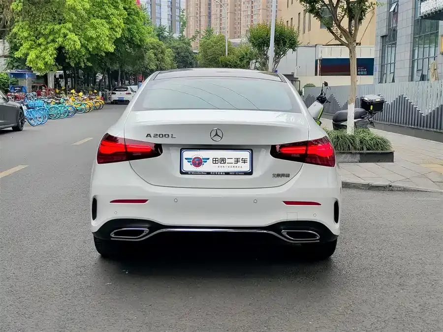 Mercedes-Benz Class A Mercedes-Benz A-Class 2023 A 200 L Fashion Edition 2023 — миниатюра 2