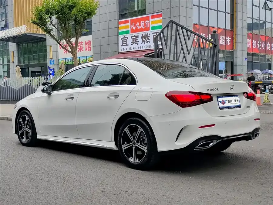 Mercedes-Benz Class A Mercedes-Benz A-Class 2023 A 200 L Fashion Edition 2023 — миниатюра 4