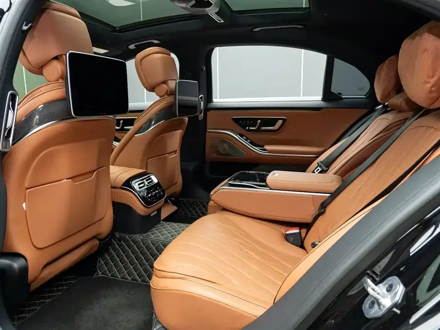 Mercedes-Benz S-Class AMG New Energy Mercedes-Benz S-Class AMG New Energy 2024 AMG S 63 LE Performance 2025 — миниатюра 4