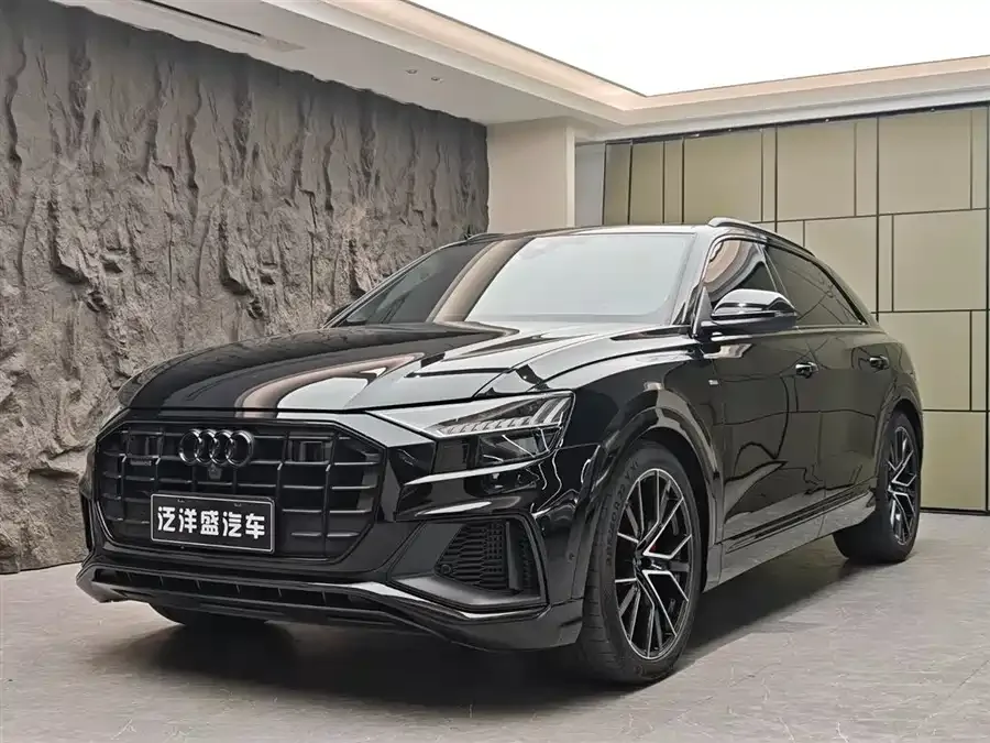Audi Q8 2023