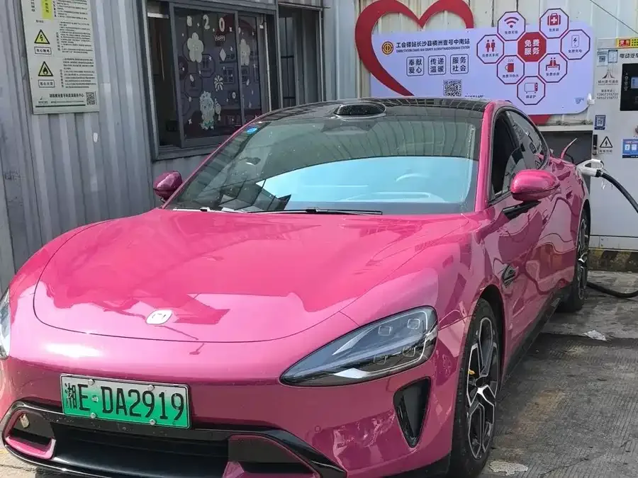 Xiaomi SU7 2025