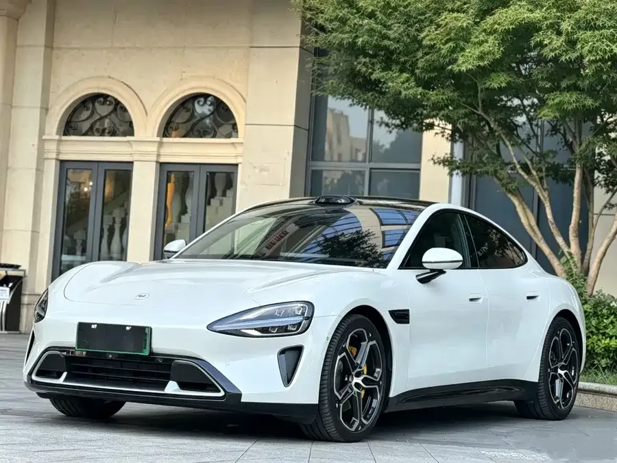 Xiaomi SU7 2024