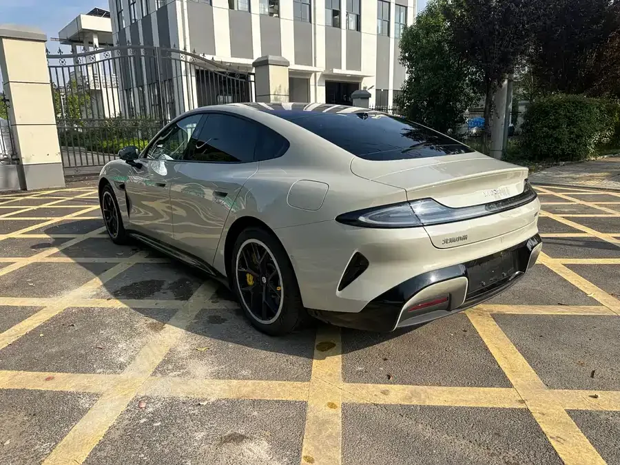 Xiaomi SU7 Xiaomi SU7 2024 rear-wheel drive long-range smart driving version 2024 — миниатюра 2