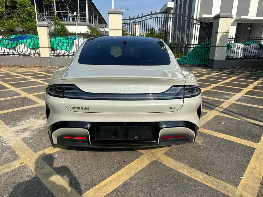 Xiaomi SU7 Xiaomi SU7 2024 rear-wheel drive long-range smart driving version 2024 — миниатюра 4