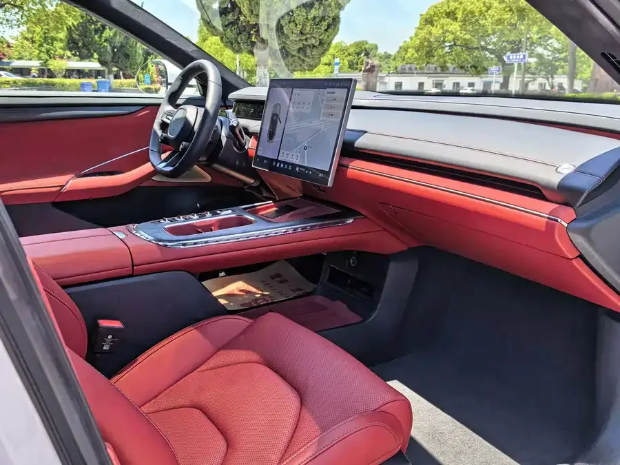 Xiaomi SU7 Xiaomi SU7 2024 four-wheel drive ultra-long battery life high-end intelligent driving Max version 2025 — миниатюра 4