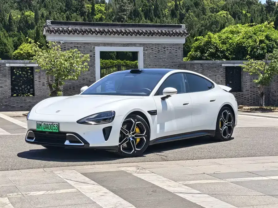 Xiaomi SU7 2025