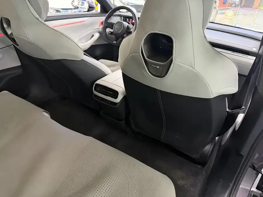 Xiaomi SU7 Xiaomi SU7 2024 rear-wheel drive long-range smart driving version 2025 — миниатюра 5